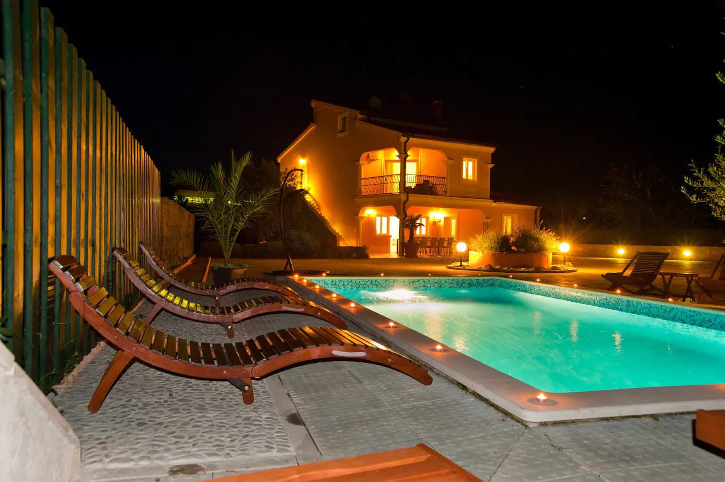 House Lucia at night